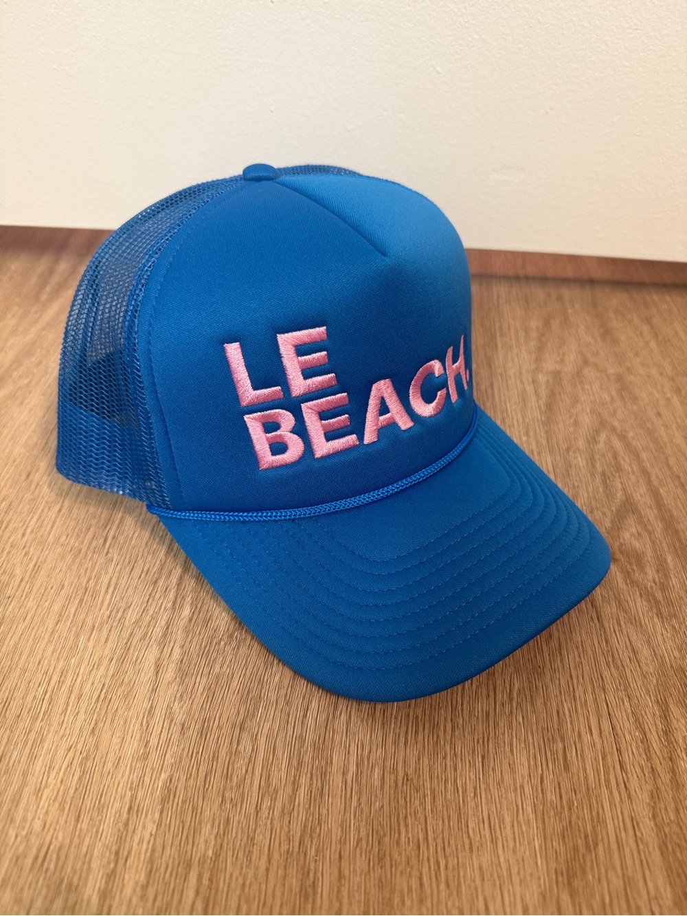 Brand New Anthropologie Le Beach Trucker Hat